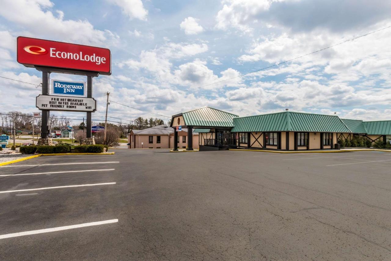 Econo Lodge Beckley Exterior photo